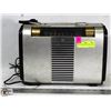 Image 1 : 1940S SILVER RCA PORTABLE RADIO.