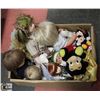 Image 1 : FLAT OF VINTAGE DOLLS
