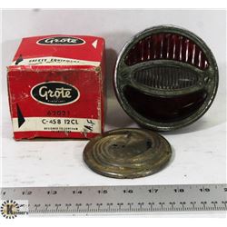 INTERIOR LIGHT AND VINTAGE STOP LIGHT.