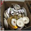 Image 1 : BOX OF ROYAL CHINA DISH SET INCL SOME OTHER CHINA