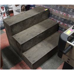 SOLID WOOD 3-RISER STEP - 24 INCH RISE