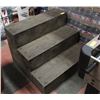 Image 1 : SOLID WOOD 3-RISER STEP - 24 INCH RISE