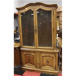 WOOD 2PC BUFFET AND HUTCH, 45"X16"X78".