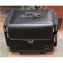 TRAVEL BAG ON WHEELS AND HANDLE 20" X 16" X 12"