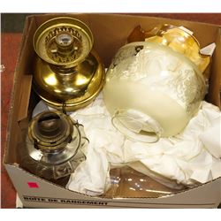 BOX WITH 2 ASSORTED OIL LAMPS