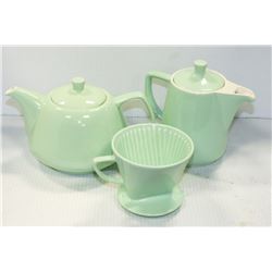 ESTATE BOX OF CERAMIC SERVERS