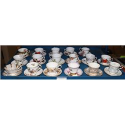 LOT OF 17 ENGLISH CUPS AND SAUCERS