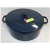 Image 1 : CUISINART ENAMEL CAST IRON COVERED DUTCH OVEN BLUE