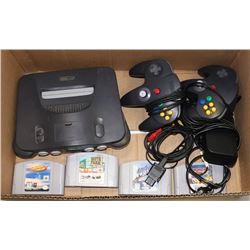 NINTENDO N64, 2 CONTROLLERS, 4 GAMES, WORKS