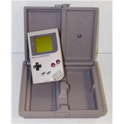 ORIGINAL NINTENDO GAMEBOY IN A CASE, GAME, WORKS