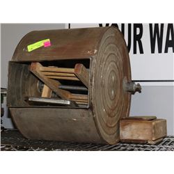 VINTAGE BUTTER CHURN WITH HAND CRANK.