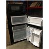 Image 2 : MICRO FRIDGE COMPACT BAR FRIDGE/FREEZER & MICROWAVE COMBO (BLACK)