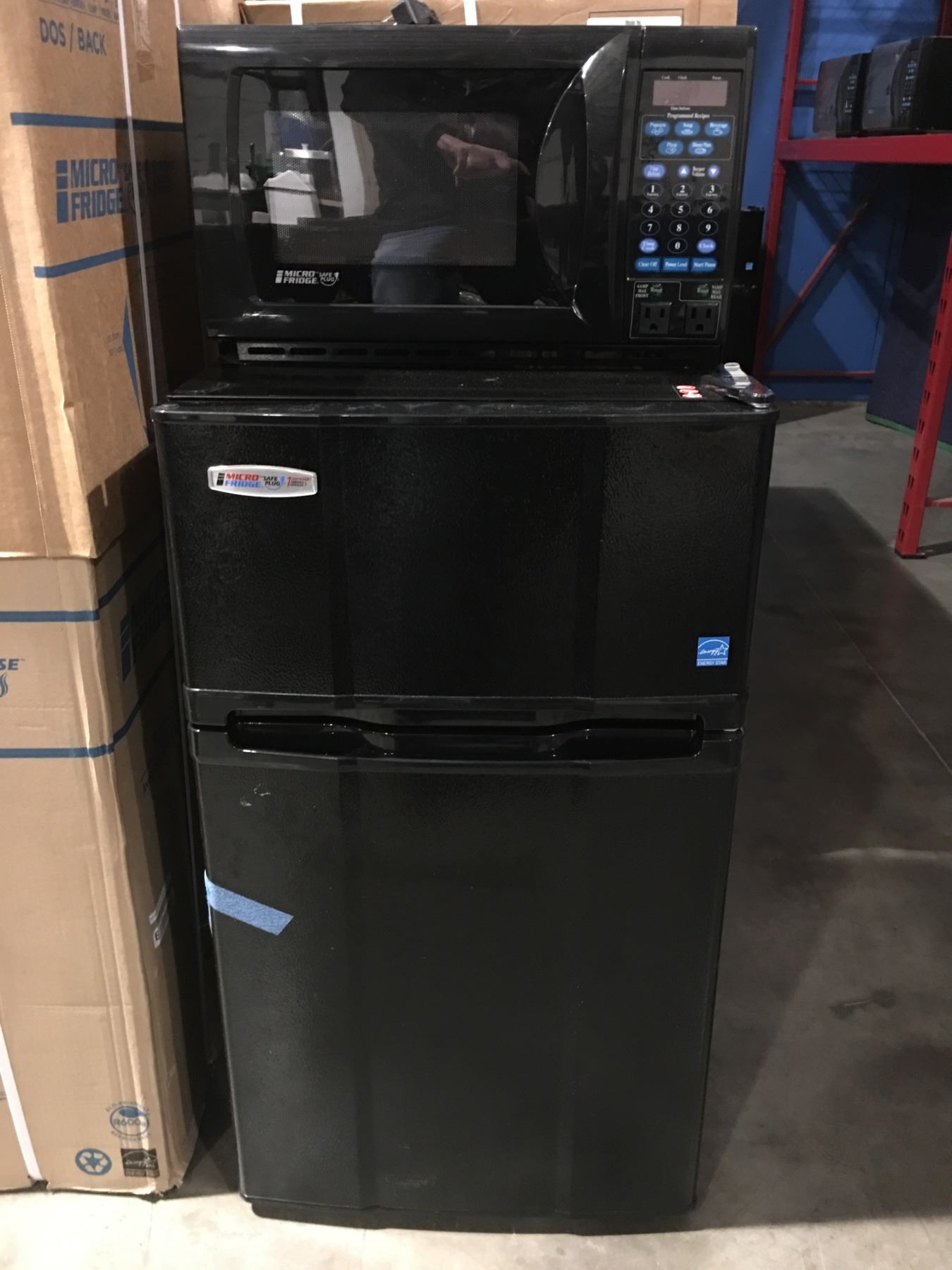 MICRO FRIDGE COMPACT BAR FRIDGE/FREEZER & MICROWAVE COMBO (BLACK ...