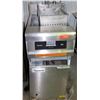 Image 1 : Frymaster Solid State Deep Fryer w/ Basket