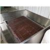 Image 10 : Imperial Custom Mobile Transport w/Undershelf (houses broiler. Includes gas tank)