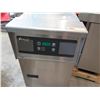 Image 2 : Pitco Commercial Covered Deep Fryer w/ 2 Baskets