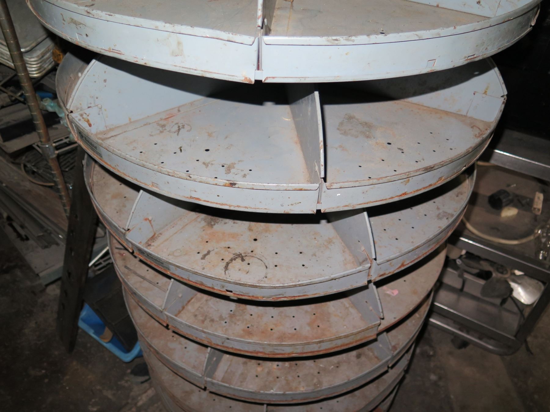 Round Multi-Tiered Rotating Storage Rack