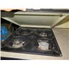 Image 4 : Vintage Covered Range 4-Burner Gas Range, Oven & Warming Cabinets