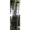 Image 2 : Aluminum Multi-Purpose Extension Ladder 24'