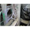 Image 3 : Aluminum Multi-Purpose Extension Ladder 28'