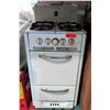 Image 1 : Wedgewood Vintage 4-Burner Gas Range, Oven & Drawer