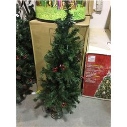 Christmas Tree pre lit 4 ft in pot
