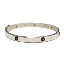 Rustic Red Garnet Eternity Style Silver Bangle Bracelet with Swing Clasp Fine Jewelry