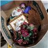 Image 2 : LARGE BOX OF ESTATE ITEMS