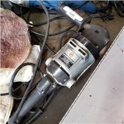 BLACK AND DECKER H.D. GRINDER