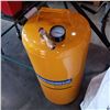Image 2 : 12 GALLON PORTABLE AIR TANK