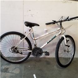 WHITE RALEIGH BIKE