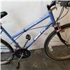 Image 2 : BLUE HUFFY BIKE