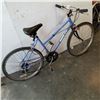 Image 3 : BLUE HUFFY BIKE