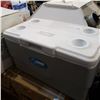 Image 1 : COLEMAN XTREME COOLER