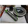 Image 1 : IROBOT LOOJ AND ROOMBA