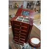 Image 3 : 2 JEWELLERY BOXES - 1 MUSICAL