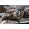 Image 3 : 3 LARGE BAGS OF JEWELLERY