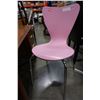 Image 2 : PINK AND CHROME CHAIR