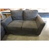 Image 2 : MODERN BROWN 3PC SOFA SET W/ THROW PILLOWS