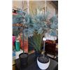 Image 2 : 3 ARTIFICIAL PLANTS
