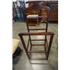 Image 1 : WOOD BUTLERS STAND