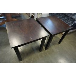 PAIR OF MODERN SQUARE END TABLES