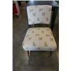 Image 1 : VINTAGE BIRD PATTERN ACCENT CHAIR