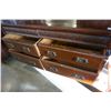 Image 3 : 2 PC ANTIQUE 6 DRAWER BUFFET AND MIRRORED HUTCH
