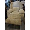 Image 3 : BEIGE FABRIC RECLINER CHAIR