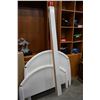 Image 2 : WHITE SINGLE SIZE BED FRAME
