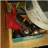 Image 2 : TRAY OF BELLS AND FENCING MASK