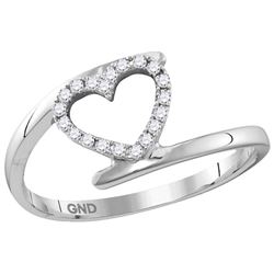 10kt White Gold Womens Round Diamond Held Heart Love Ri