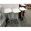 Image 1 : 3 White Hydraulic Bar Stools