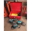 Image 1 : 3 Makita Palm Sanders with New Sand Paper